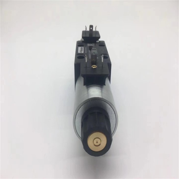 Original Parker Hydraulic Directional Valve D1VW004CNJW D1FVE02BCVLW25 D91FCE01HC2NE70 Parker Valve D1VW D1FVE D1FVE02BCVFOA in Stock